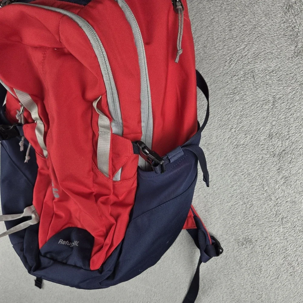 Patagonia Refugio 28L STY47912 Backpack- Red Navy - School/Work/Hiking
